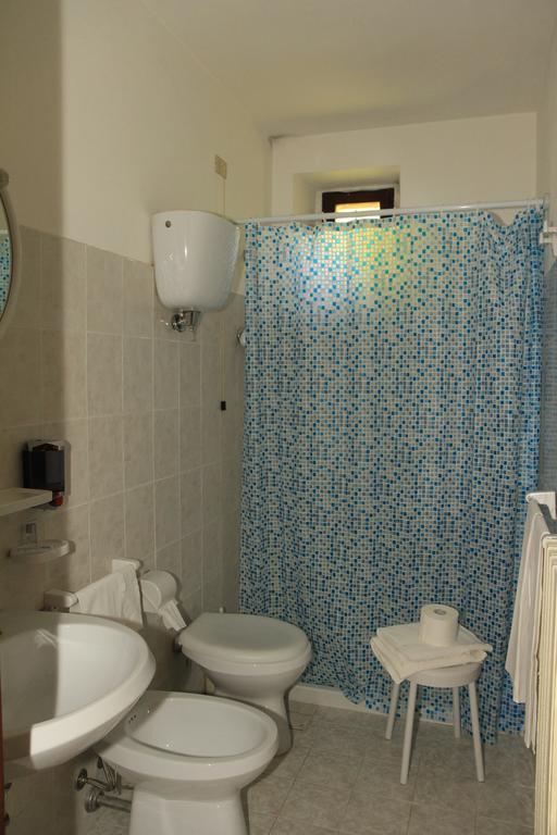 Hotel La Quiete Assisi Phòng bức ảnh